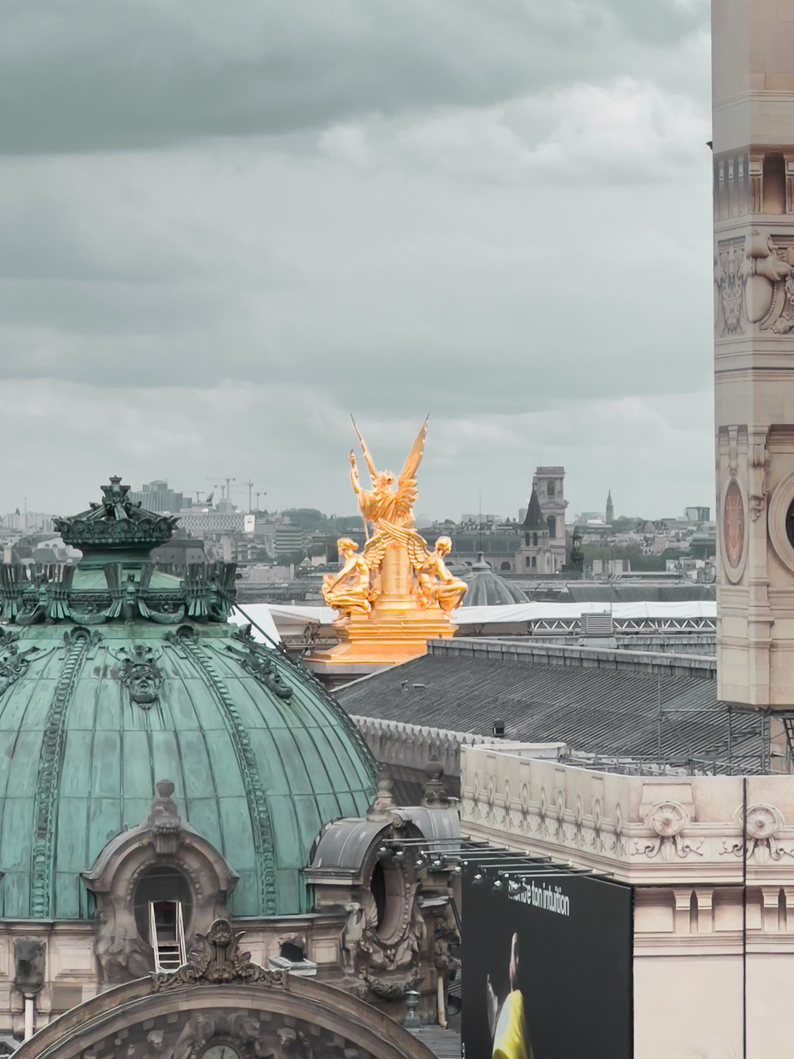 Paris : détails architecturaux